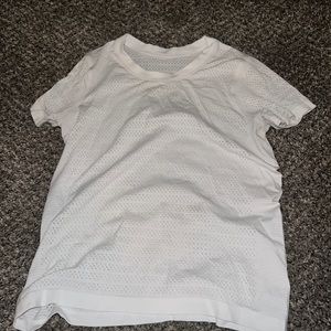 Lululemon white top